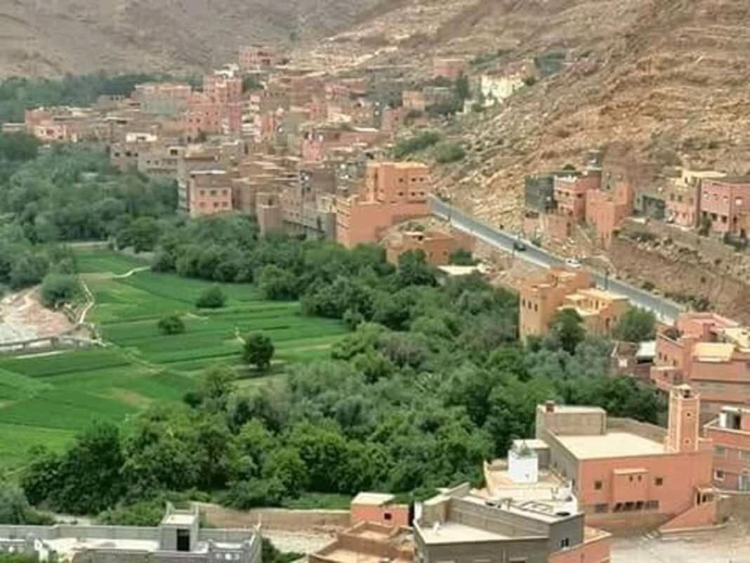 Dar Almanadir Todra Hostel Ait Baha Exterior photo